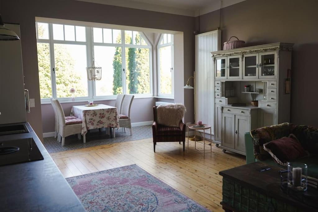 Villa Rosa - Sky Detmold Dış mekan fotoğraf
